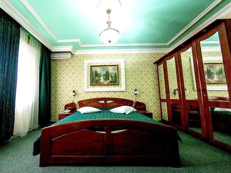 Bucharest Comfort Suites Hotel 4*,