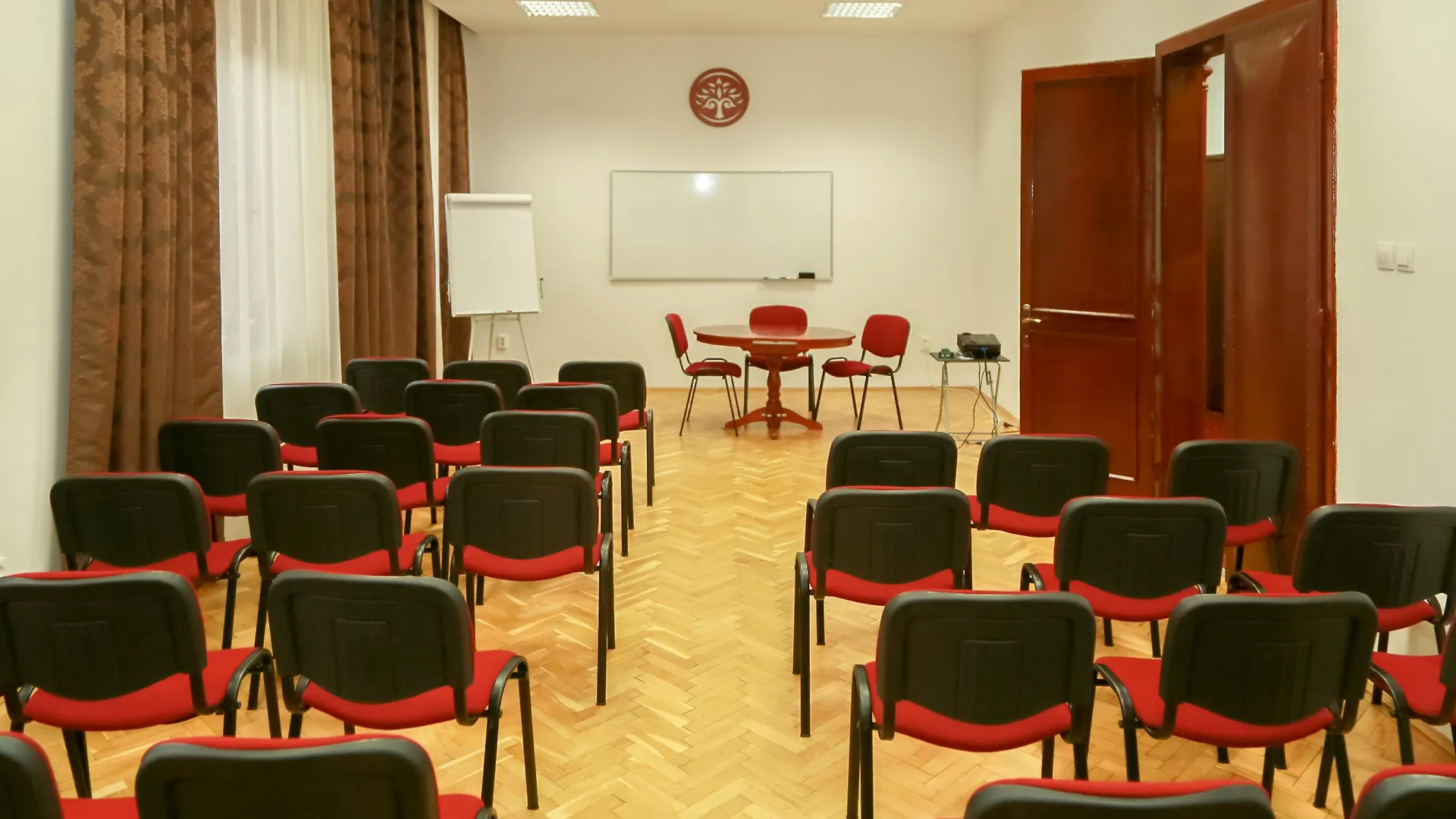 Bucharest Comfort Suites Hotel