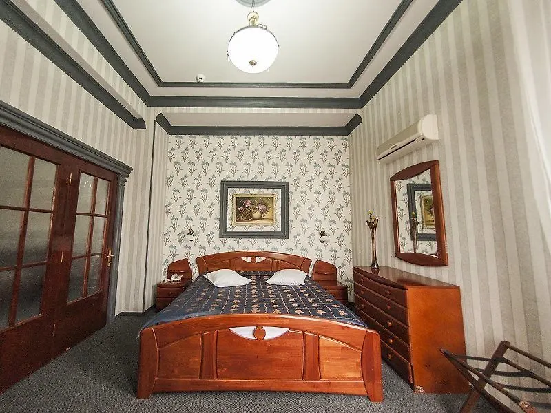 Bucharest Comfort Suites Hotel